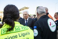 MATTARELLA TRA I SOCCORRITORI